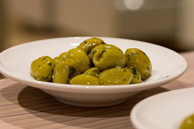 Oliven Häppchen beim Kochevent Miele Maier